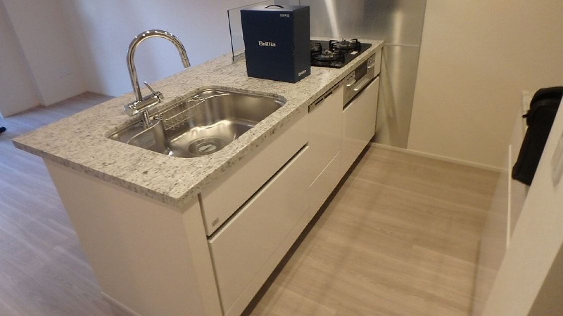 ブリリアザタワー東京八重洲アベニュー